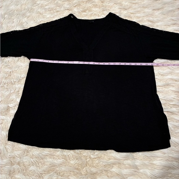 Torrid Black Top with Crochet Lace Accents, Soft, Stretchy, V-Neck Size 1X - Picture 10 of 13